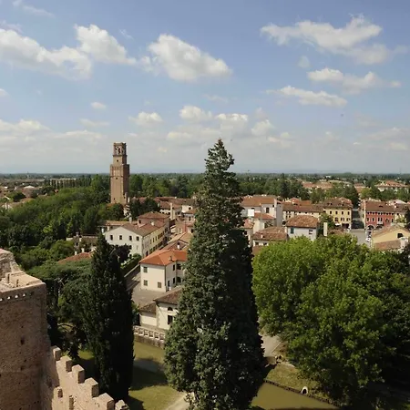 アパート Al Leone Di San Marco Luxury & Relax ノアーレ